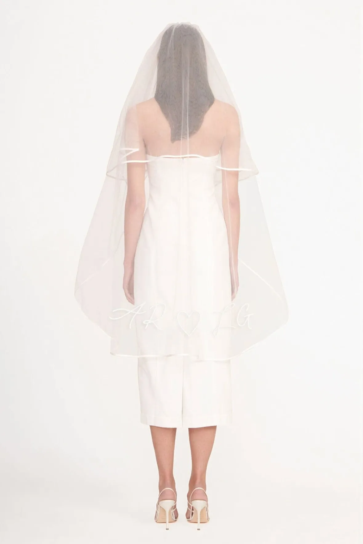 STAUD CUSTOM EMBROIDERED INITIALS VEIL> Bridal
