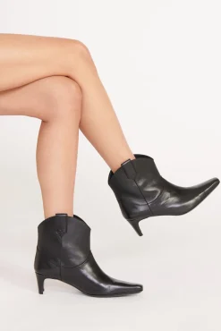 STAUD WESTERN WALLY ANKLE BOOT> Boots